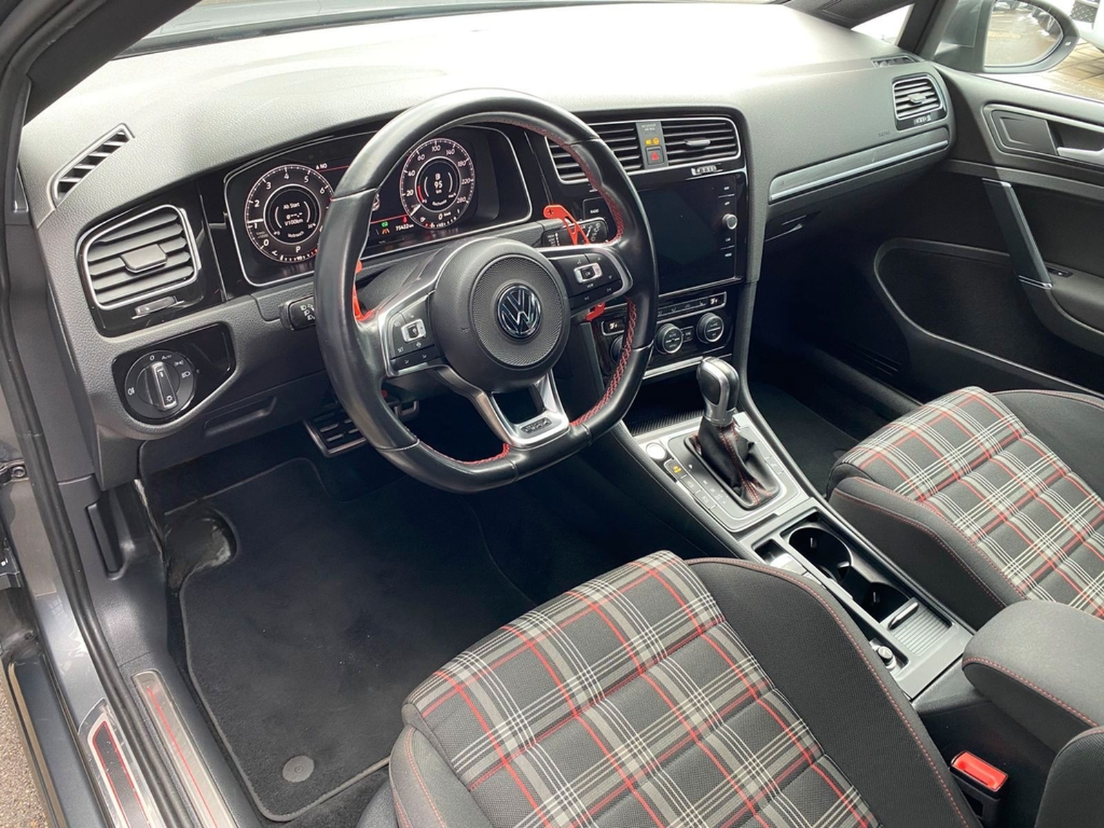 Volkswagen Golf VII GTI Performance DSG ACC DCC NAVI SHZ... foto 9