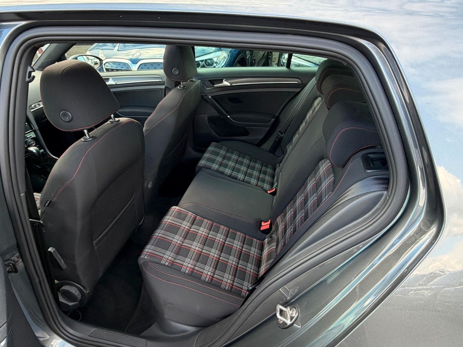 Volkswagen GTI Performance DSG*PANO*LED*VIRTUAL*ACC*KARO*19 foto 7