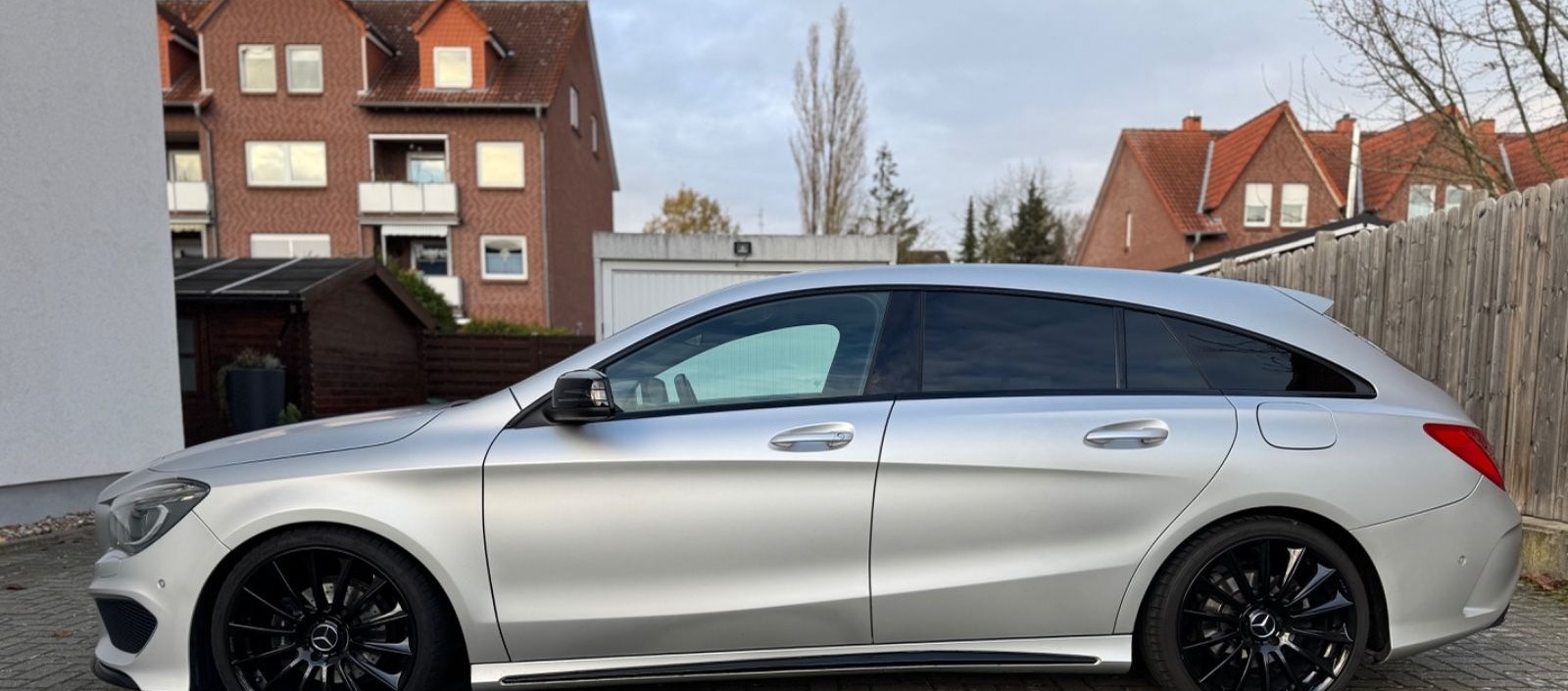 Mercedes-Benz CLA 200 Shooting Brake  AMG Line MB Scheckheft foto 3