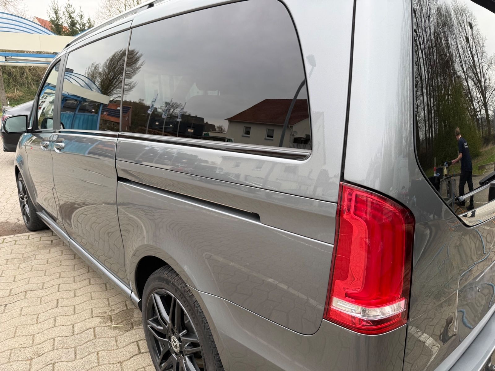 Mercedes-Benz V 300 d AVANTGARDE EDITION / AMG lang foto 5