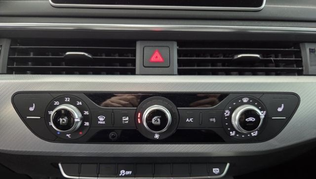 Audi A4 Avant S-Line¹ 2.0 TDI S-TRON MATRIX eHECK 8FA foto 16