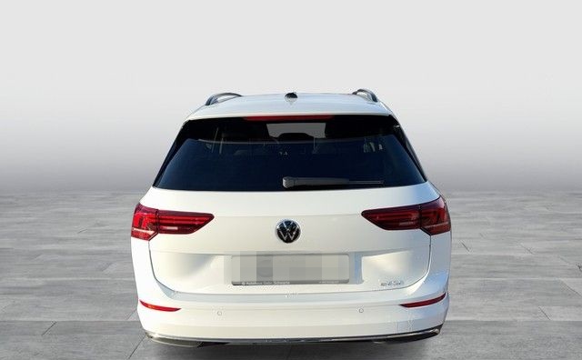 Volkswagen Golf VIII Variant 1.5 eTSI Energy foto 4