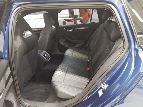 Volkswagen Passat Variant R-LINE BLACK 1.5TSI HYBRID 177PS foto 9