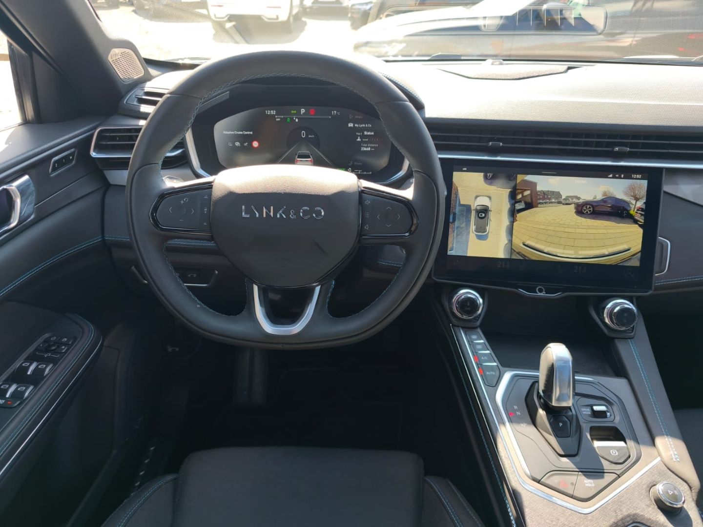 Lynk&Co 01 1.5 TD 192 kW PHEV El. Panodach Navi Digitale foto 16