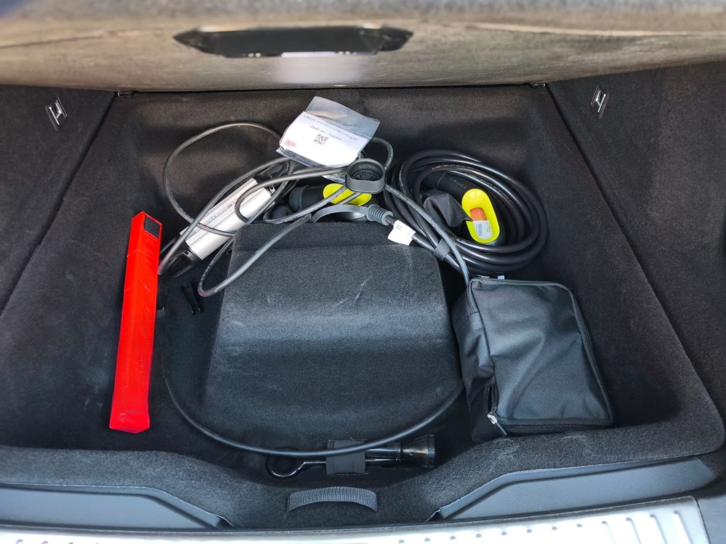 Lynk&Co 01 1.5 TD 192 kW PHEV El. Panodach Navi Digitale foto 18