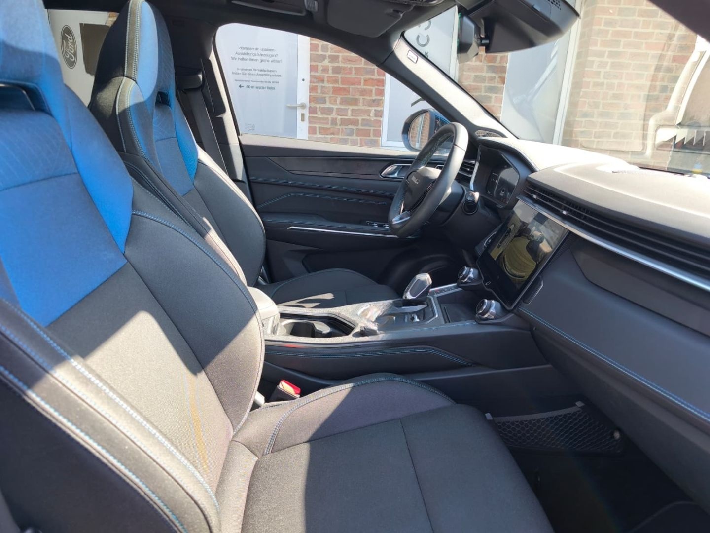 Lynk&Co 01 1.5 TD 192 kW PHEV El. Panodach Navi Digitale foto 21