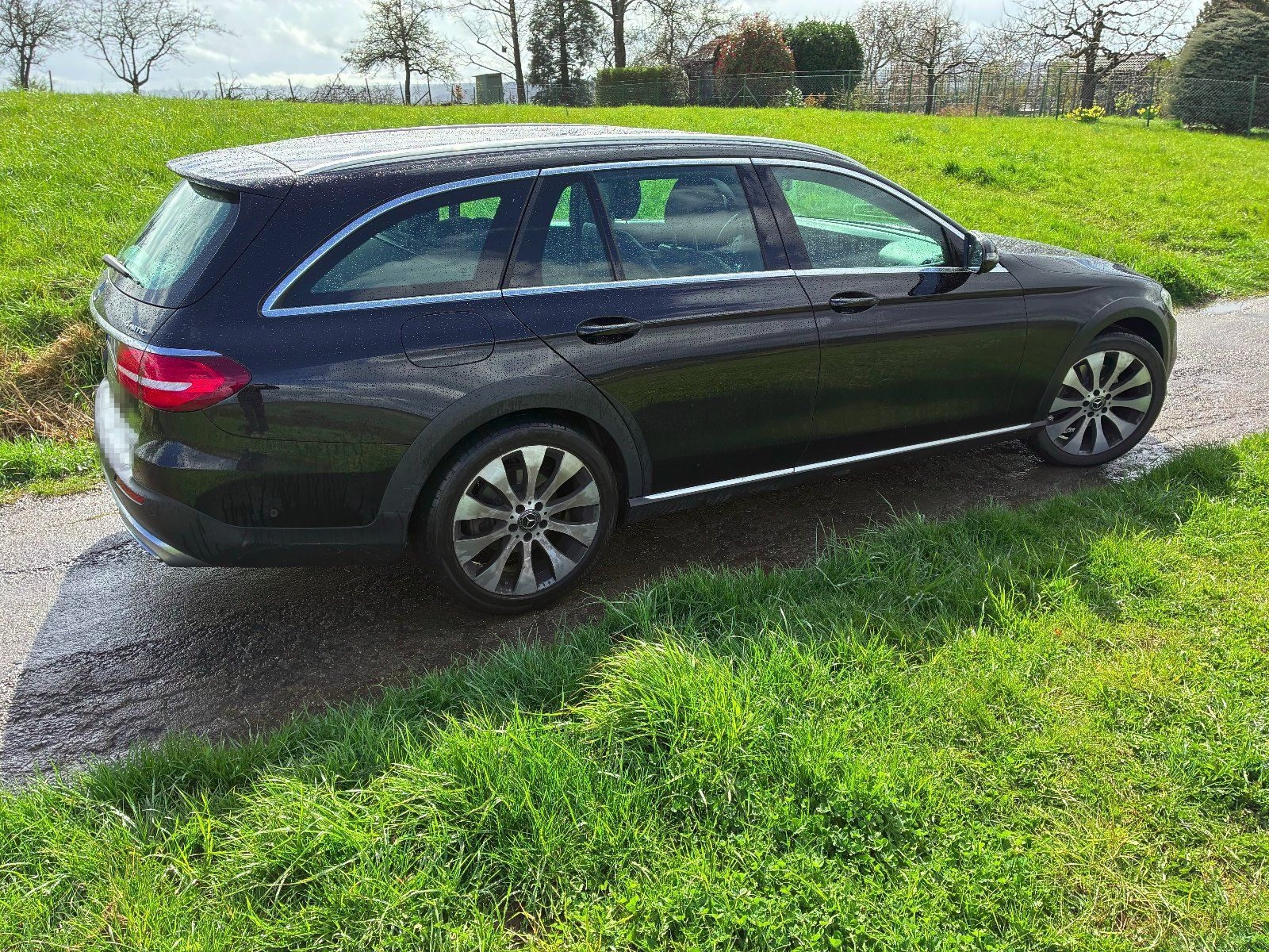 Mercedes-Benz E220d 4MATIC AllTerrain, Gar... foto 3