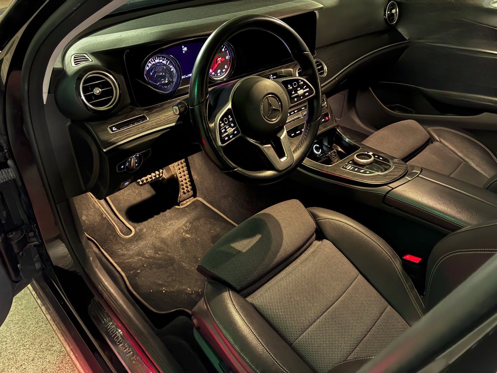 Mercedes-Benz E220d 4MATIC AllTerrain, Gar... foto 9