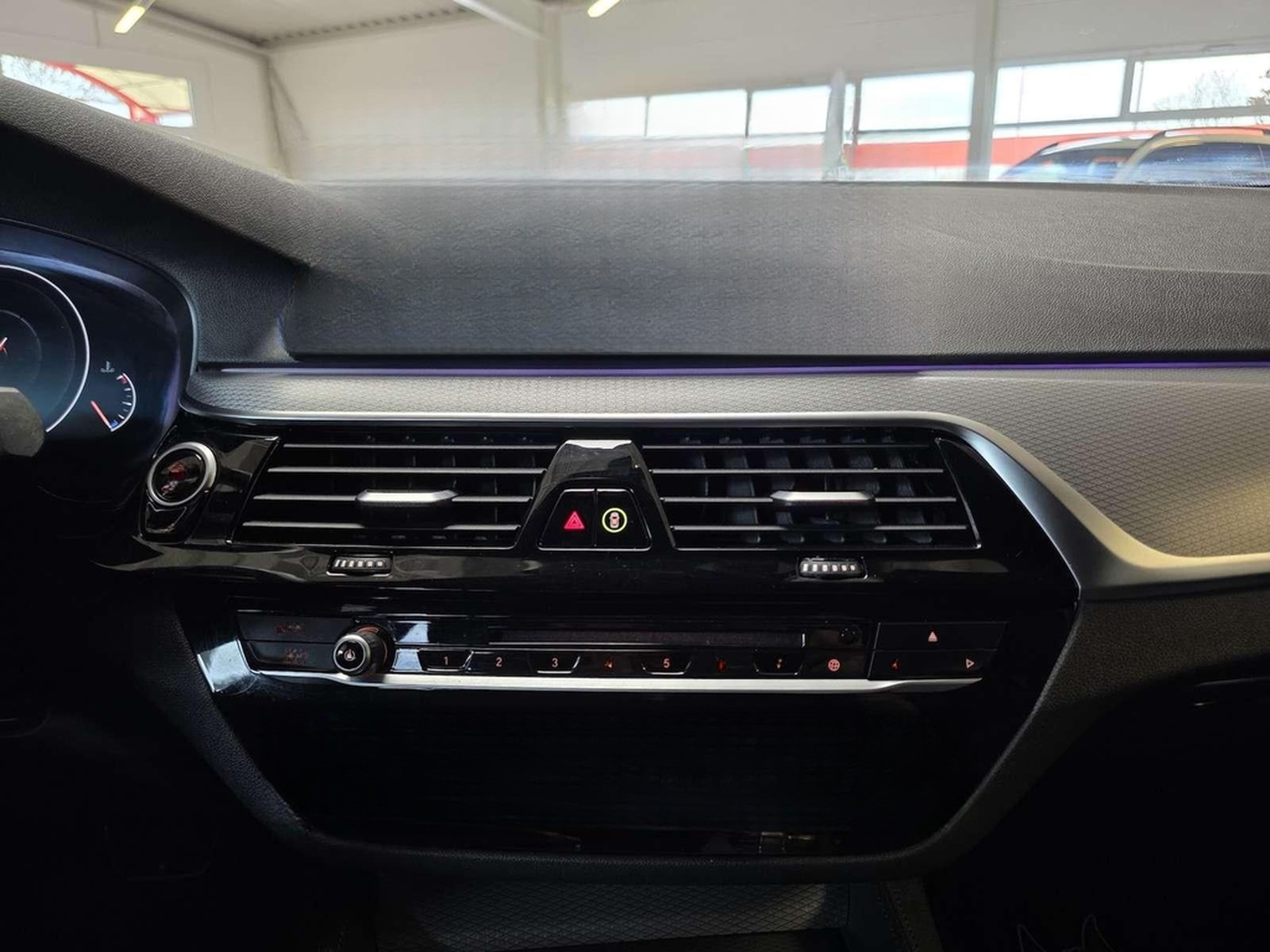 BMW 530i xDrive M Sport/Shadow/StandHz/Virtual/36... foto 21