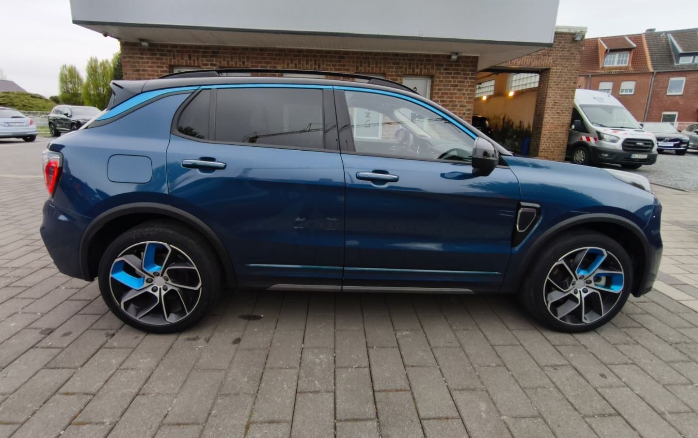 Lynk&Co 01 1.5 TD 192 kW PHEV El. Panodach Navi Digitale foto 8