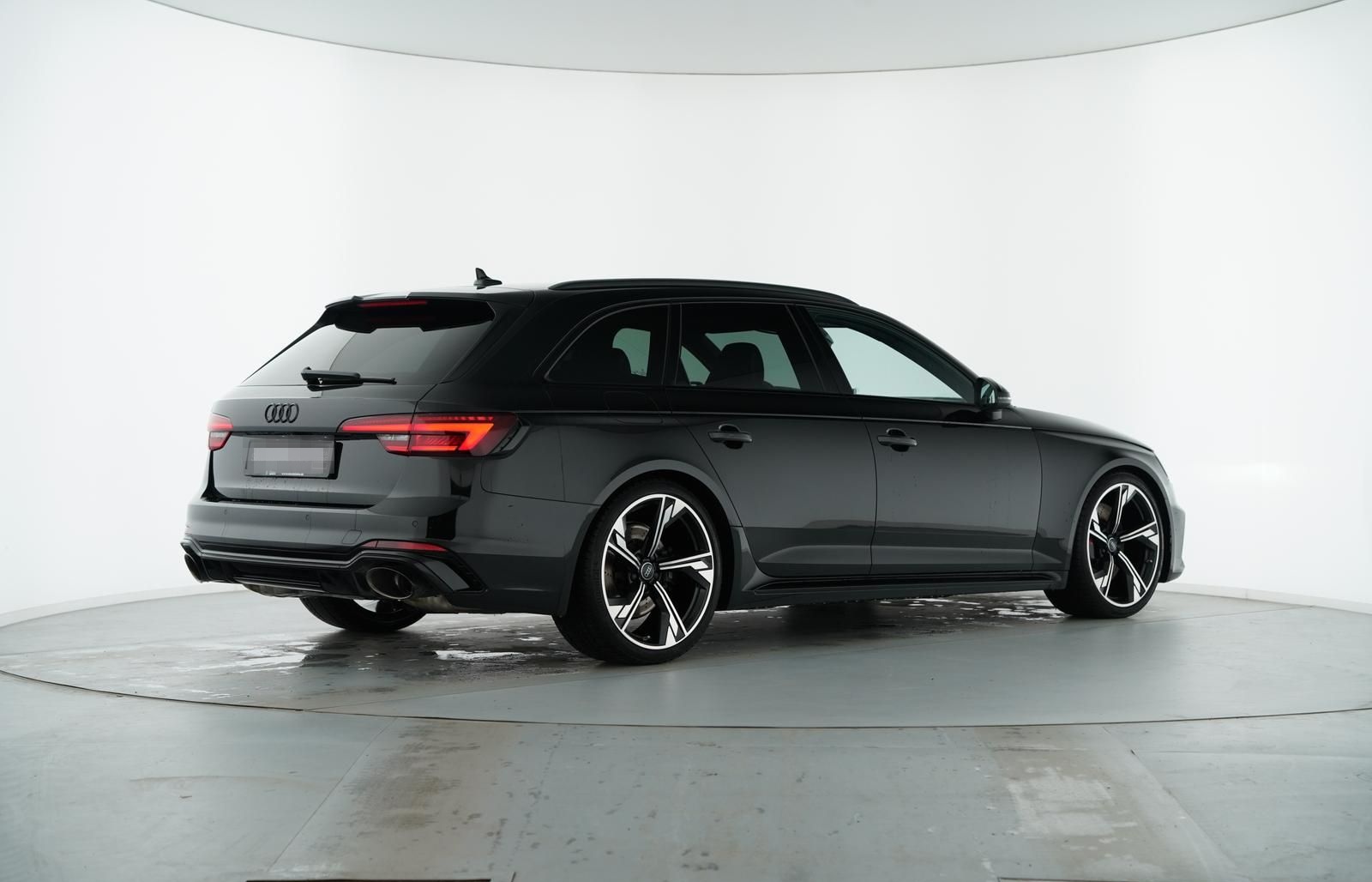 Audi RS4 AVANT 2.9TFSI QUATTRO CARBON --ALL BLACK-- foto 5