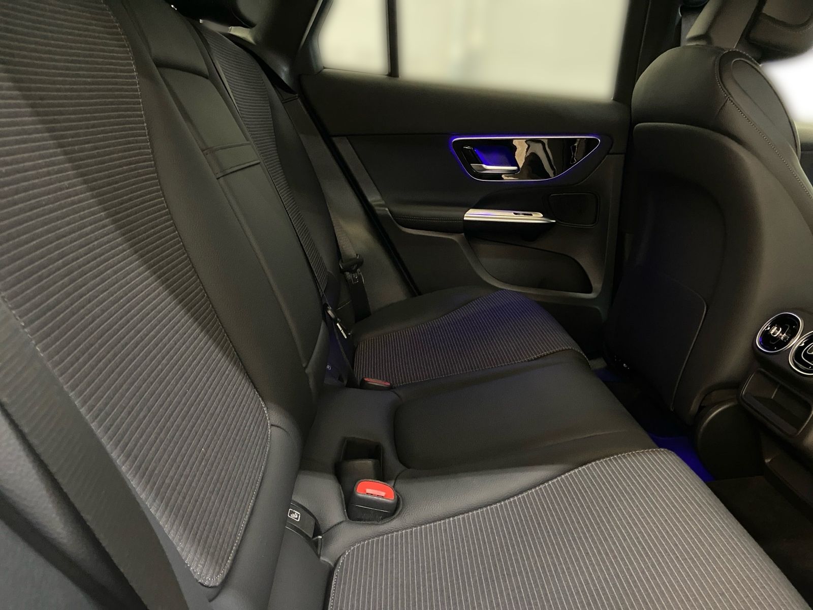 Mercedes-Benz GLC 220 d 4M AVANTGARDE Adv+Kam+AHK+Distr.+LED+ foto 12