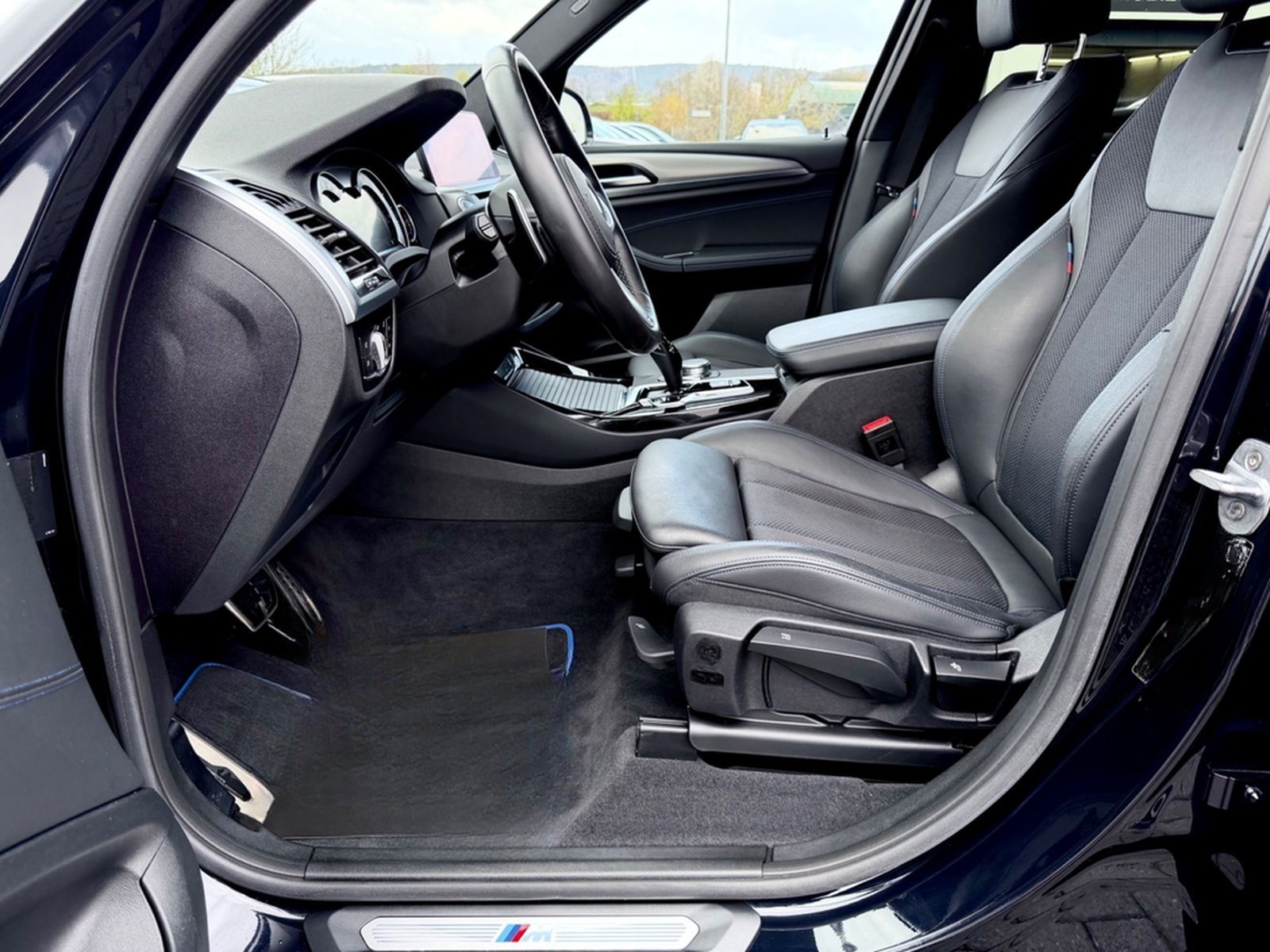 BMW X3 xDrive 20d M Sport Paket /LED/ACC/HUD/CAM/AHK foto 9