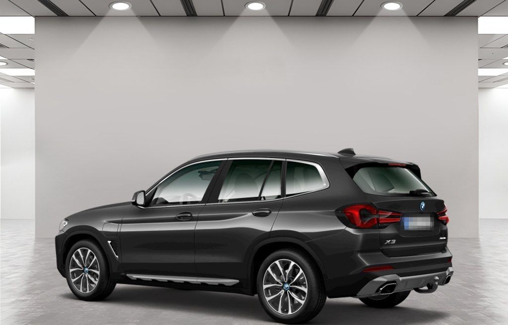 BMW X3 xDrive30e Navi AHK Kamera Sportsitze LED foto 6