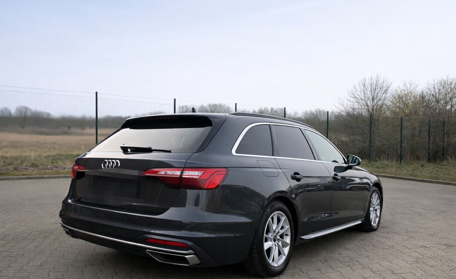 Audi A4 Avant 35 TDI advanced 1. Hand 8fach bereift foto 5