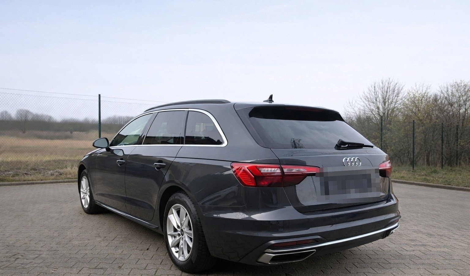 Audi A4 Avant 35 TDI advanced 1. Hand 8fach bereift foto 7
