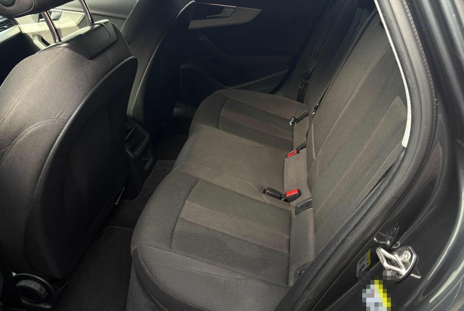 Audi A4 Avant 35 TDI advanced 1. Hand 8fach bereift foto 10