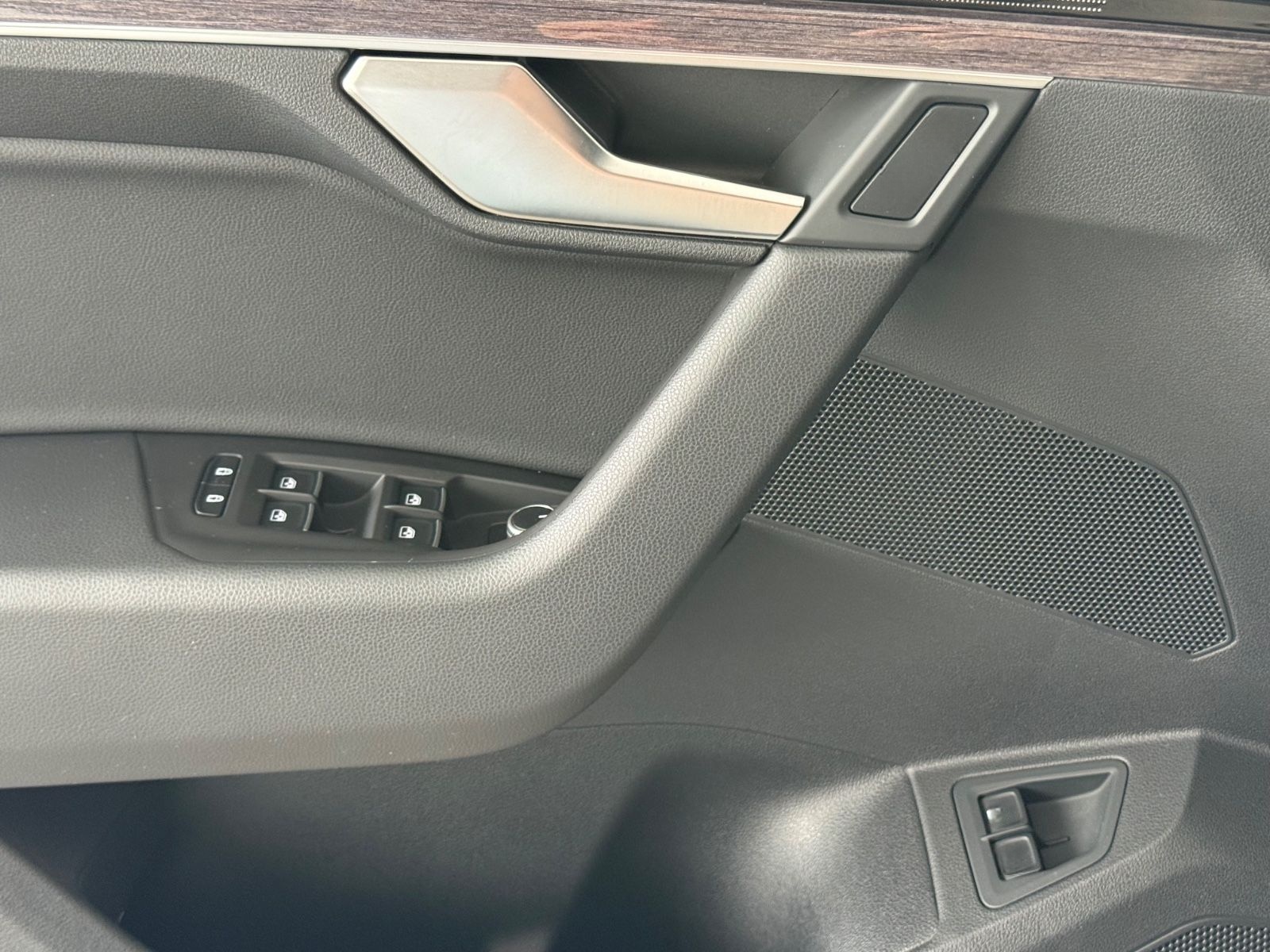 Volkswagen Touareg Elegance 4Motion eHybrid / 1. Hand foto 12