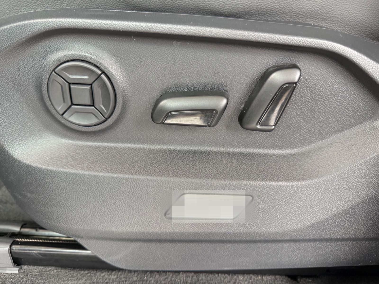 Volkswagen Touareg Elegance 4Motion eHybrid / 1. Hand foto 13