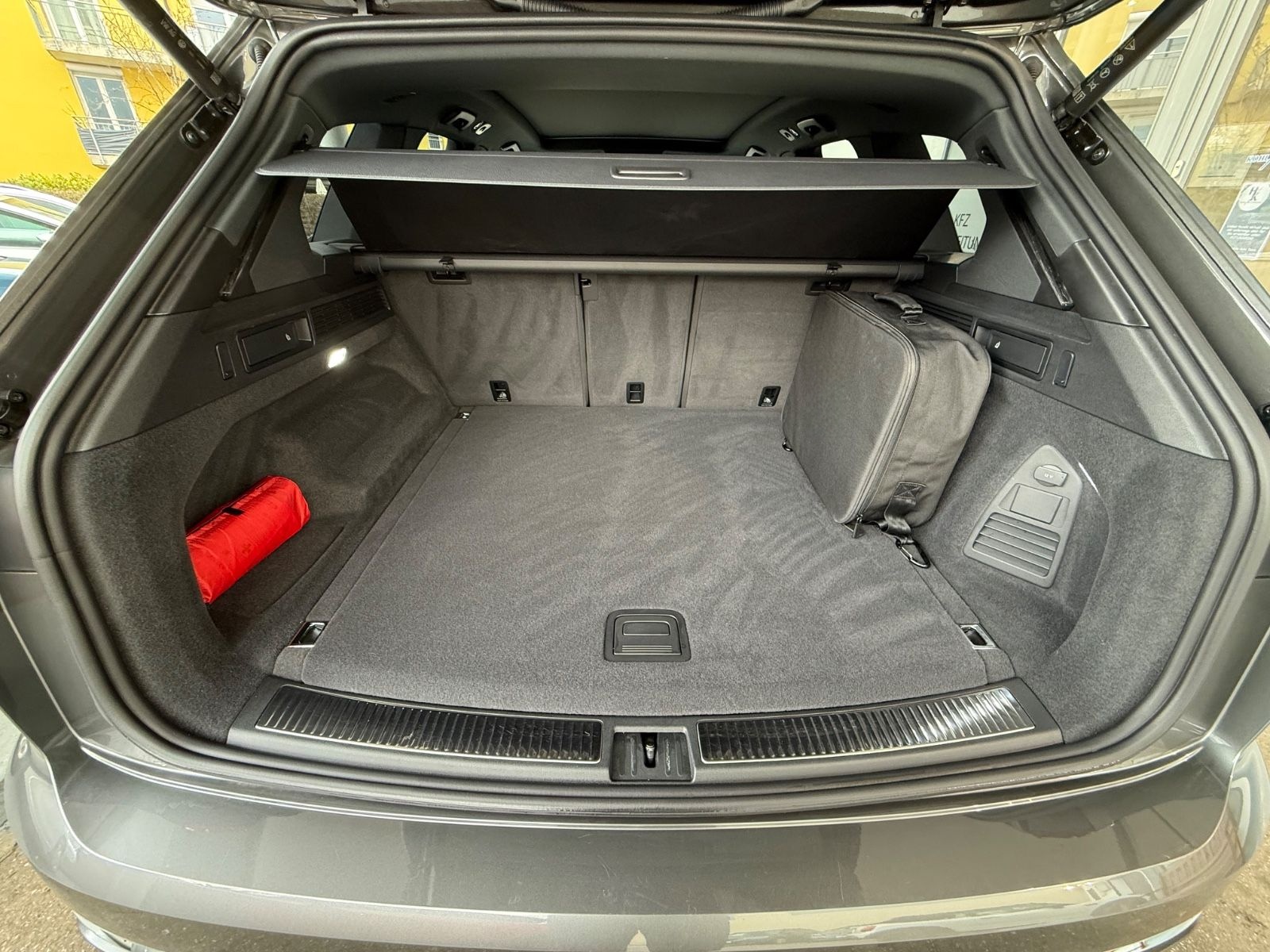 Volkswagen Touareg Elegance 4Motion eHybrid / 1. Hand foto 7