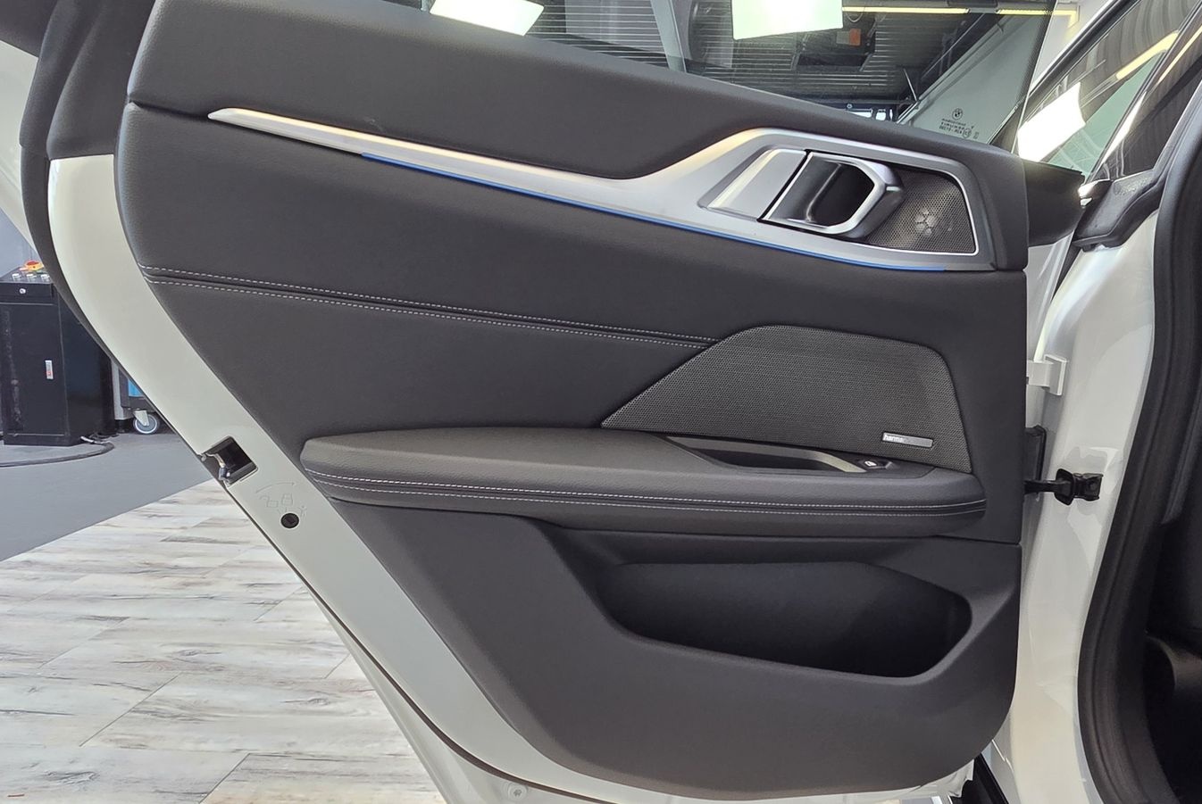 BMW i4 xDrive40 M Sport Pro ACC 360° 20Zoll H&K foto 19