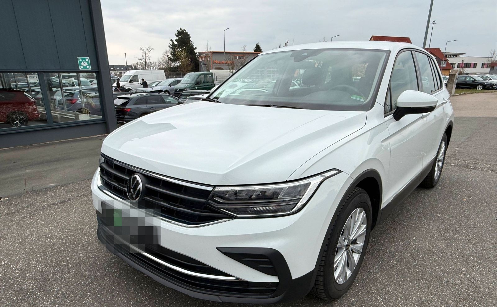 Volkswagen Tiguan 2.0 TDI AHK PDC LED KLIMA 17" foto 3