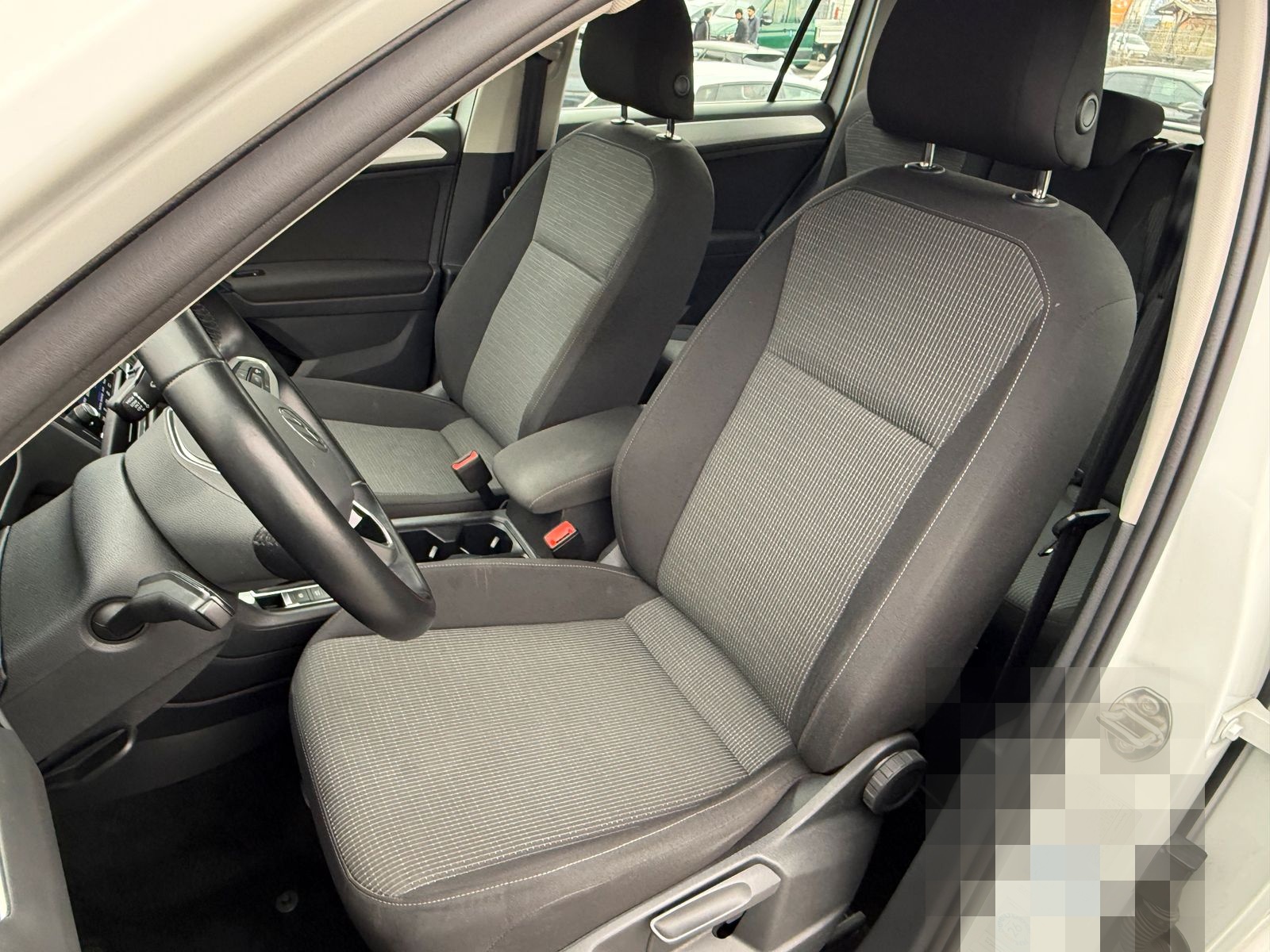 Volkswagen Tiguan 2.0 TDI AHK PDC LED KLIMA 17" foto 9