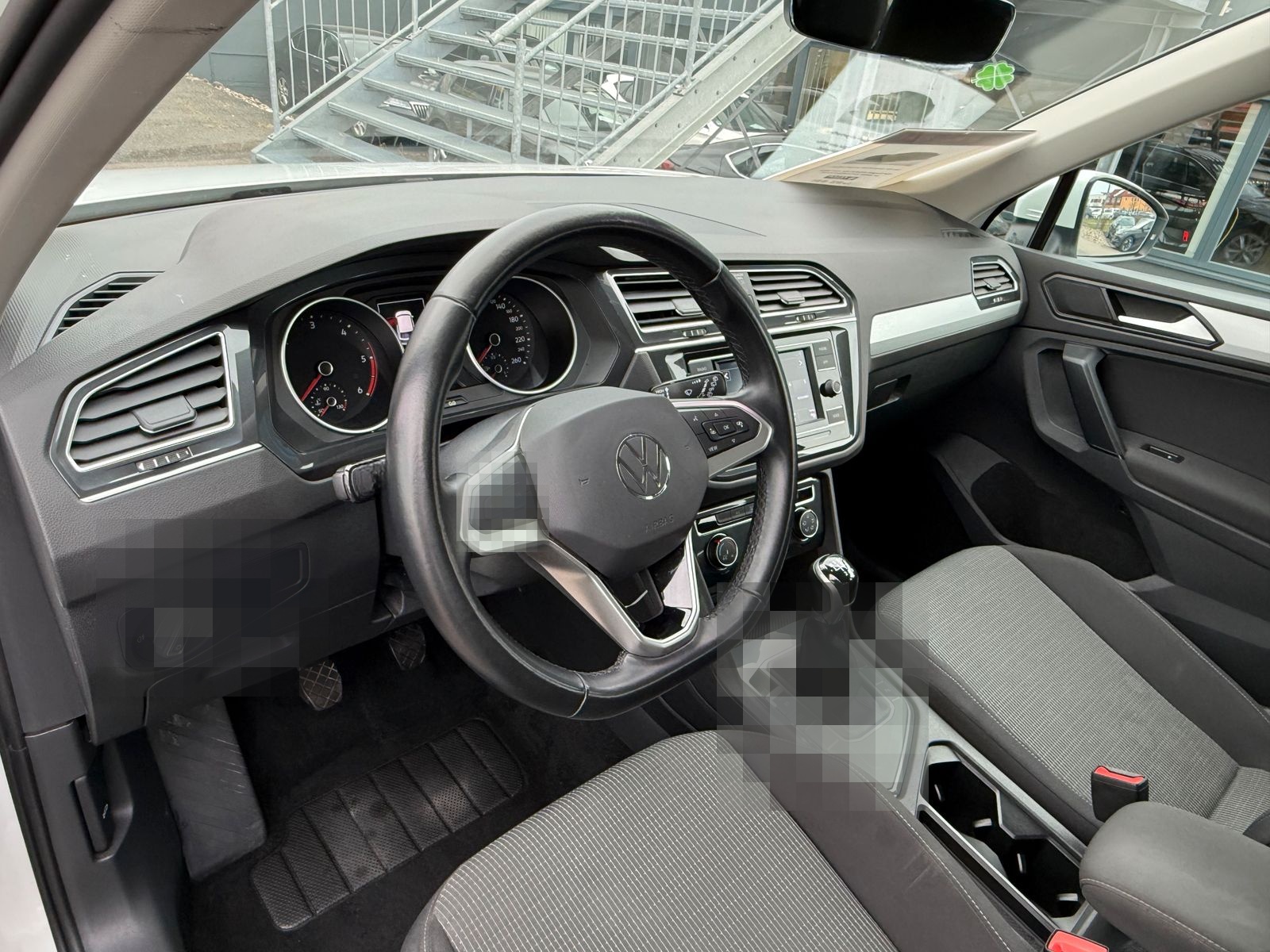 Volkswagen Tiguan 2.0 TDI AHK PDC LED KLIMA 17" foto 10