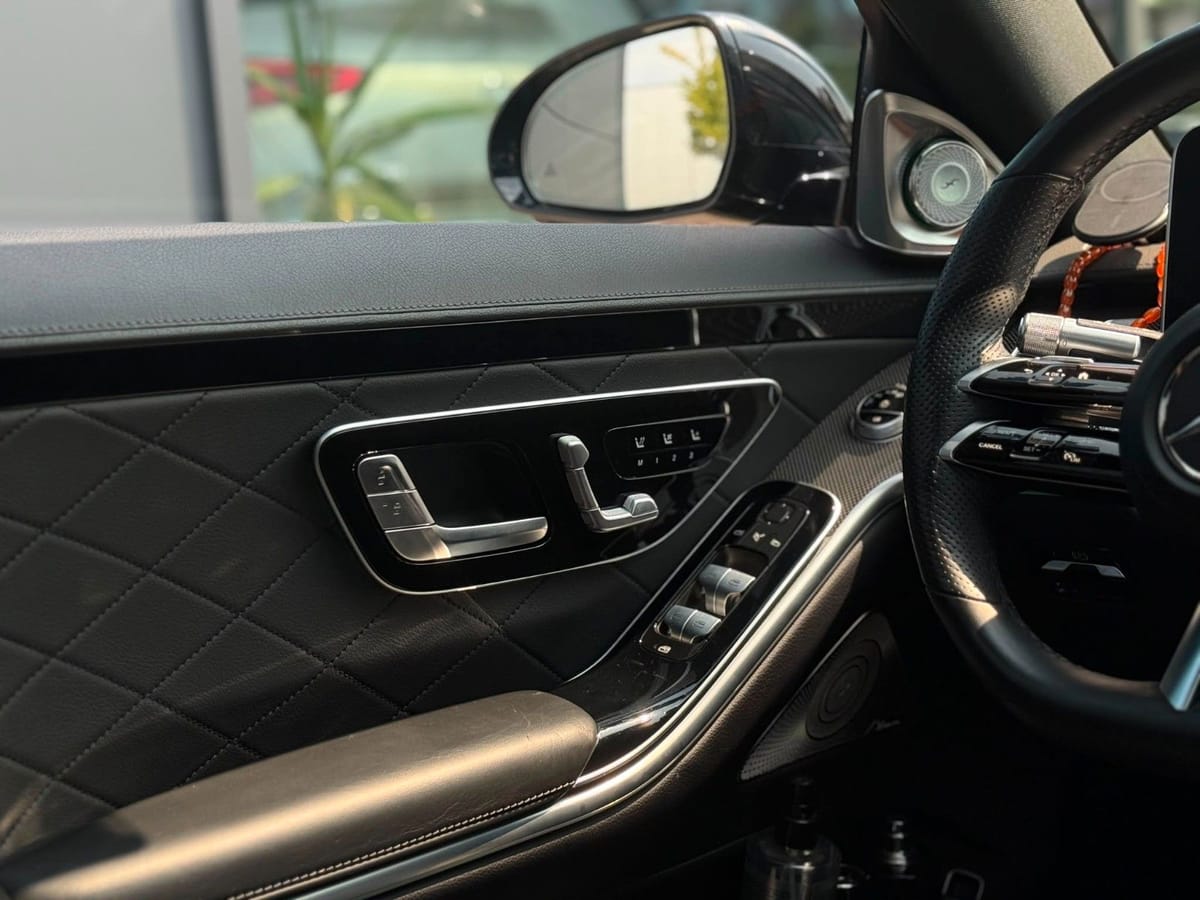 Mercedes-Benz S 580 e L Limousine S 580  AMG-Line Burmester foto 14