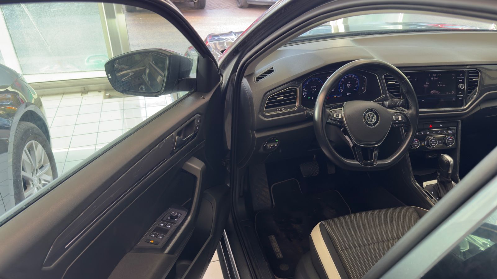 Volkswagen T-Roc Sport*AHK*TÜVneu*Sitz-H*Digital-Cockpit* foto 7