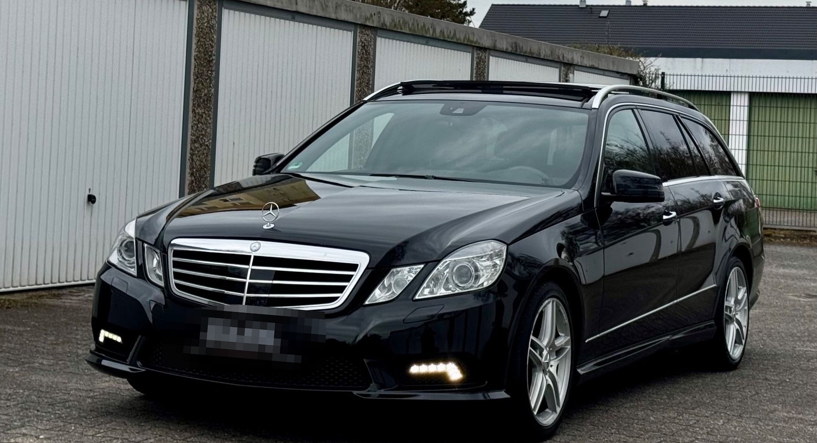 Mercedes-Benz E 500T,Avantgarde,AMG-Line foto 2