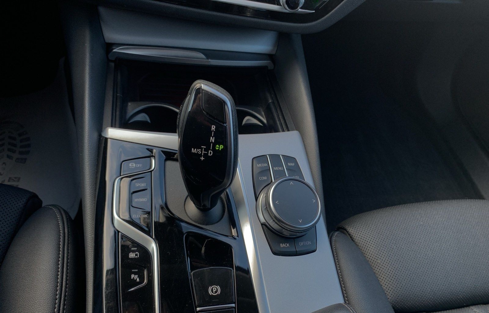BMW 530e Touring *AHK*NAVI*LED*DRIVING ASSIST.*KAMER foto 19