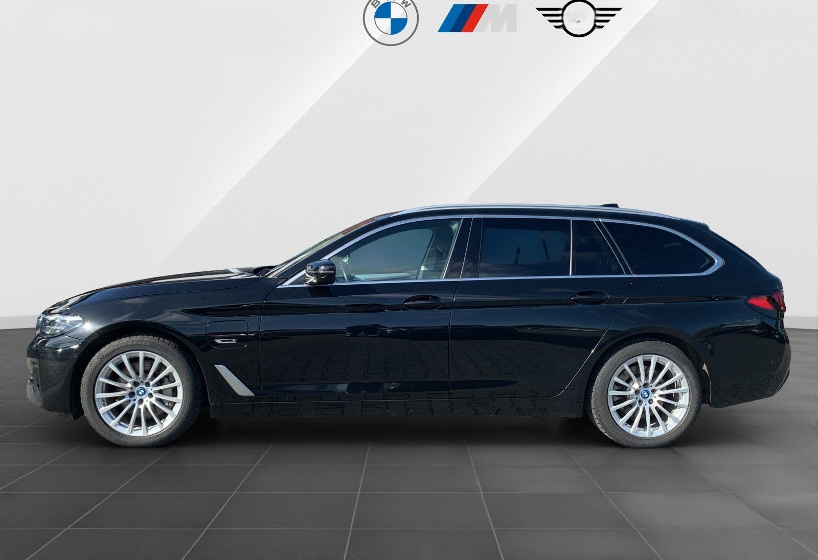 BMW 530e Touring *AHK*NAVI*LED*DRIVING ASSIST.*KAMER foto 3