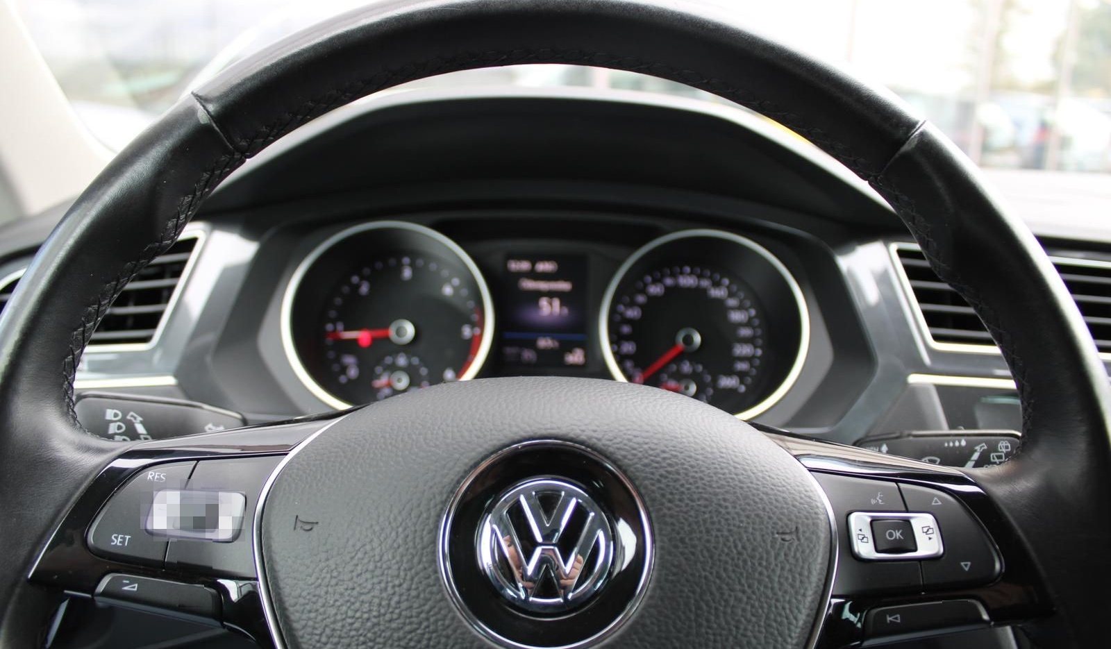 Volkswagen Tiguan 2.0 TDI R-LINE *Navi*LED*ACC*PDC*Sitzh.* foto 16