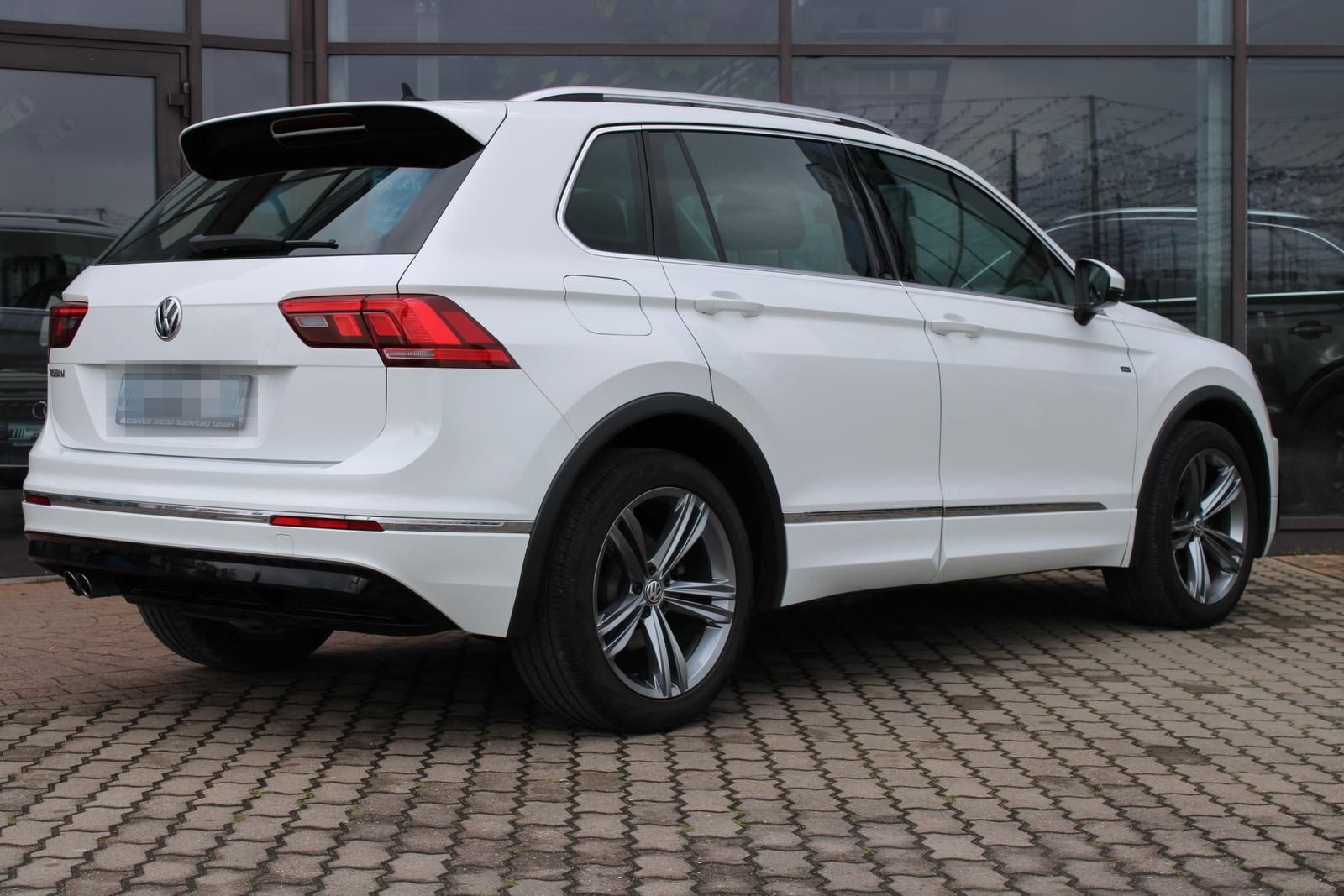 Volkswagen Tiguan 2.0 TDI R-LINE *Navi*LED*ACC*PDC*Sitzh.* foto 3