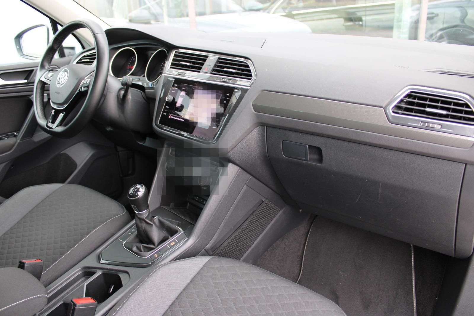 Volkswagen Tiguan 2.0 TDI R-LINE *Navi*LED*ACC*PDC*Sitzh.* foto 24