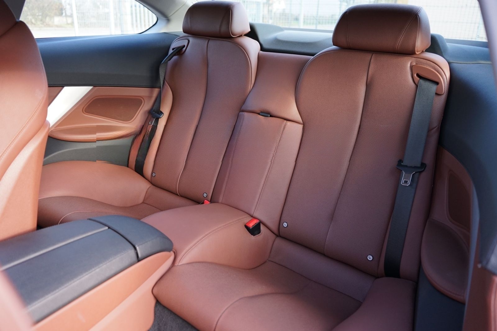 BMW 640i Coupe-iNDiViDUAL-TEMPOMAT-2. HAND-R KAMERA foto 13