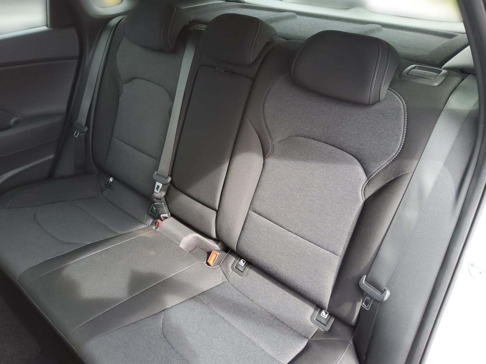 Hyundai i30 1.5 TGDi 48V 6-MT Edition 30+ PANO/NAVI/LED/ foto 15