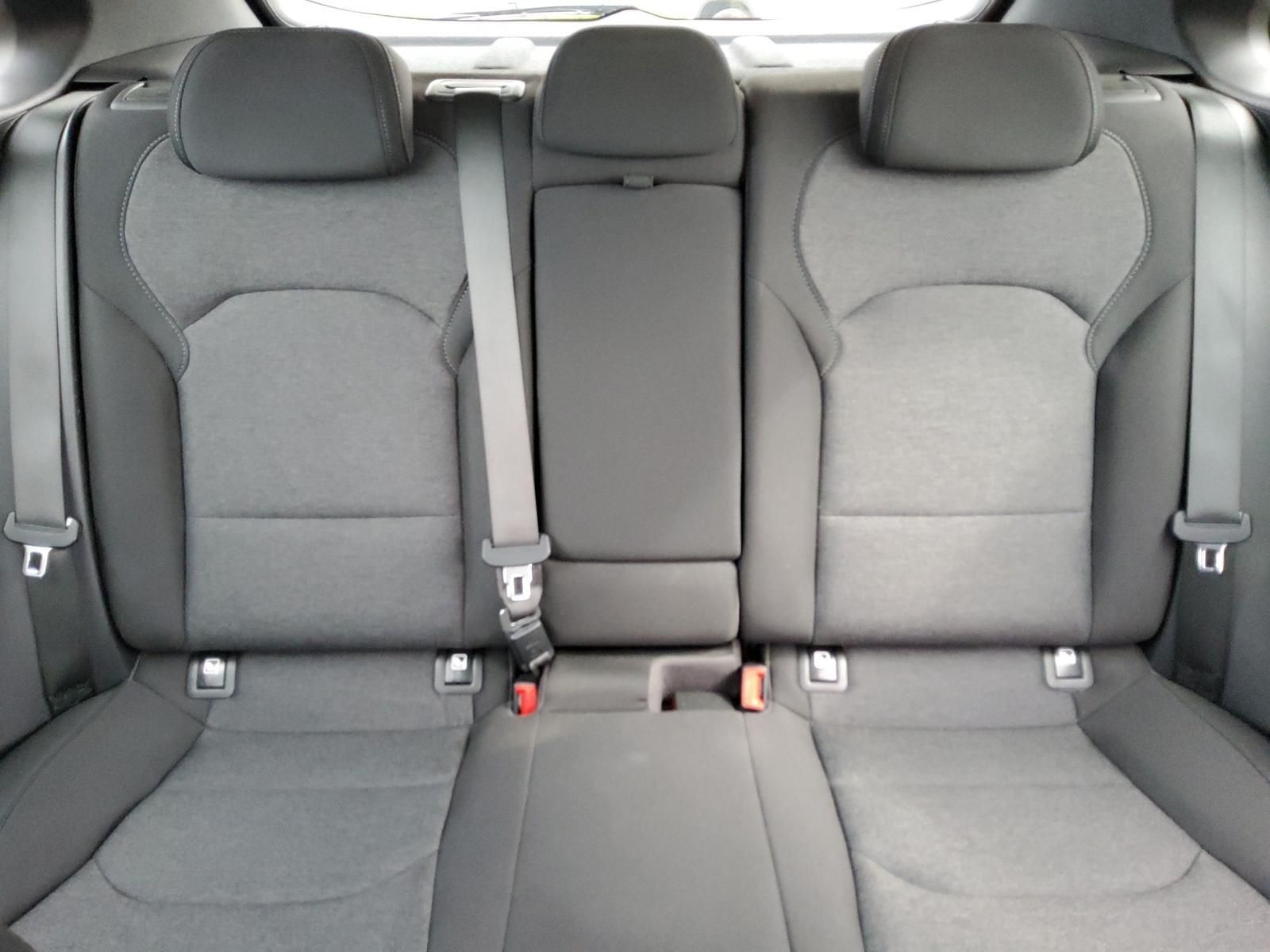 Hyundai i30 1.5 TGDi 48V 6-MT Edition 30+ PANO/NAVI/LED/ foto 16