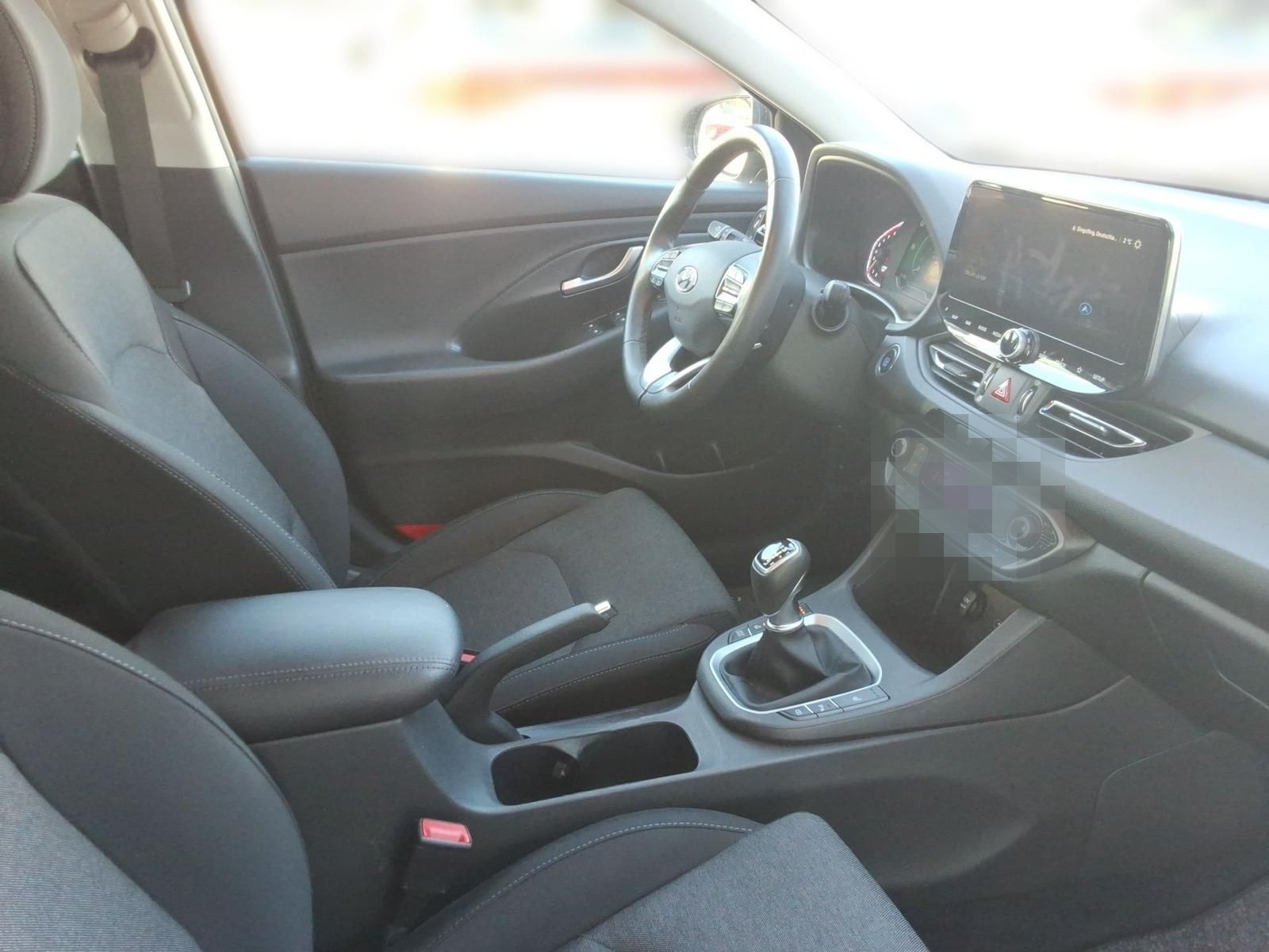 Hyundai i30 1.5 TGDi 48V 6-MT Edition 30+ PANO/NAVI/LED/ foto 18