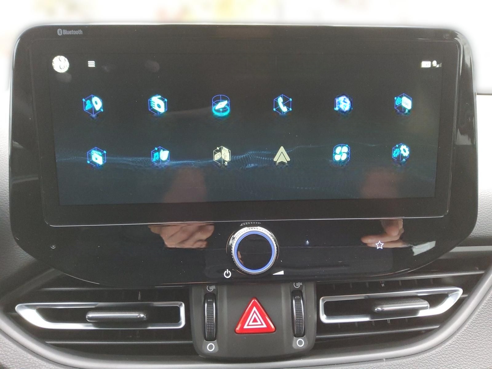 Hyundai i30 1.5 TGDi 48V 6-MT Edition 30+ PANO/NAVI/LED/ foto 10