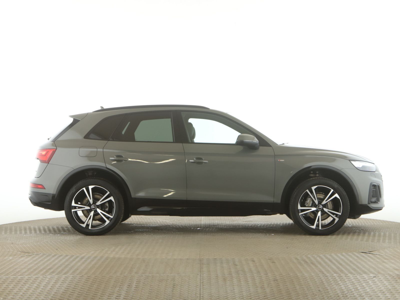 Audi Q5 40 TFSI quattro S line Pano+AHK+B&OMatrix+RFK foto 9