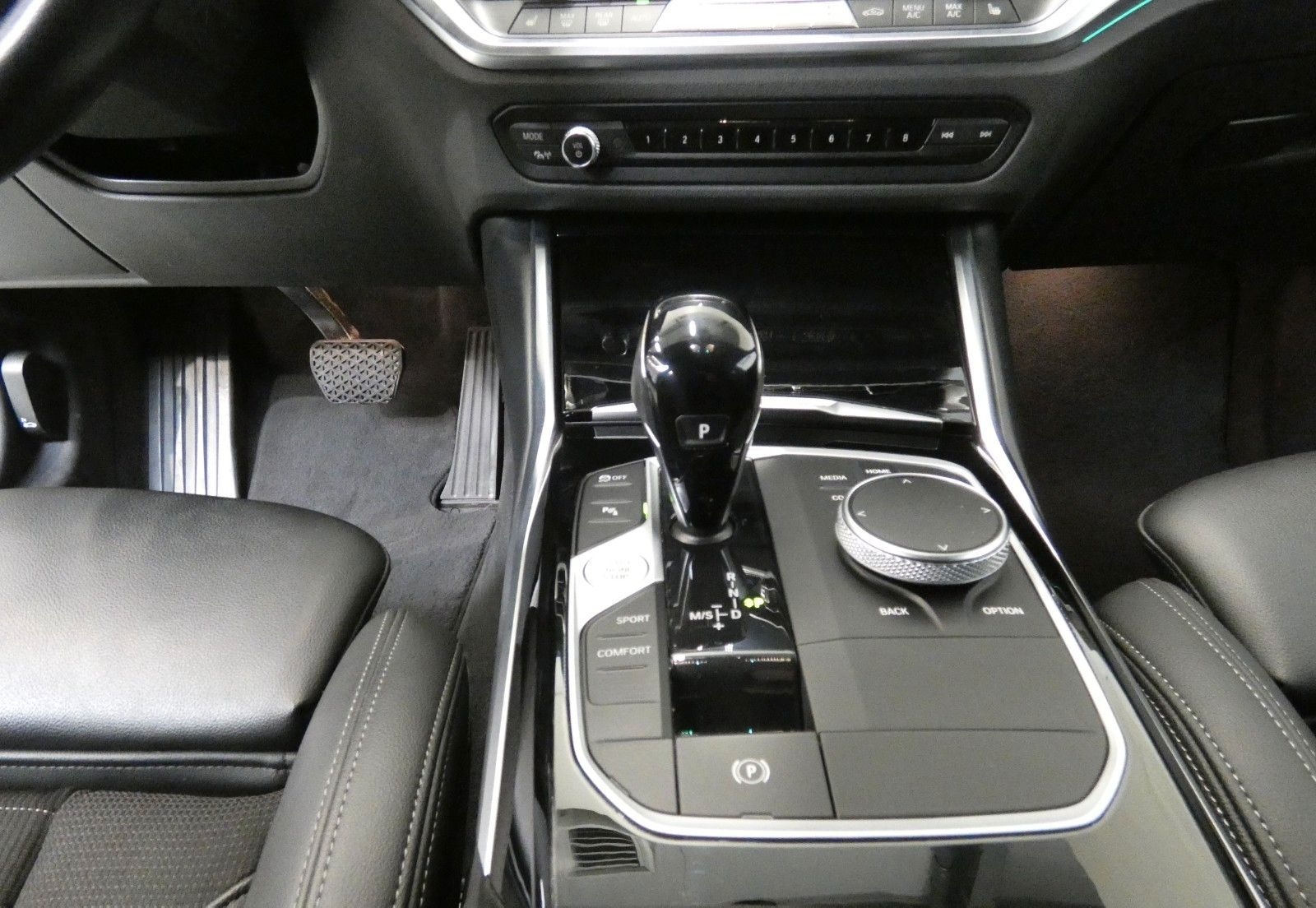BMW 318 d Sport Line*Live Cockpit*LED*LM 18-Zoll foto 19
