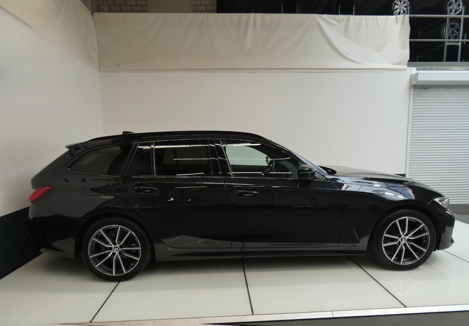 BMW 318 d Sport Line*Live Cockpit*LED*LM 18-Zoll foto 7