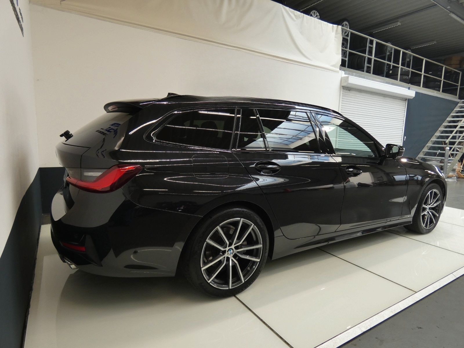 BMW 318 d Sport Line*Live Cockpit*LED*LM 18-Zoll foto 10
