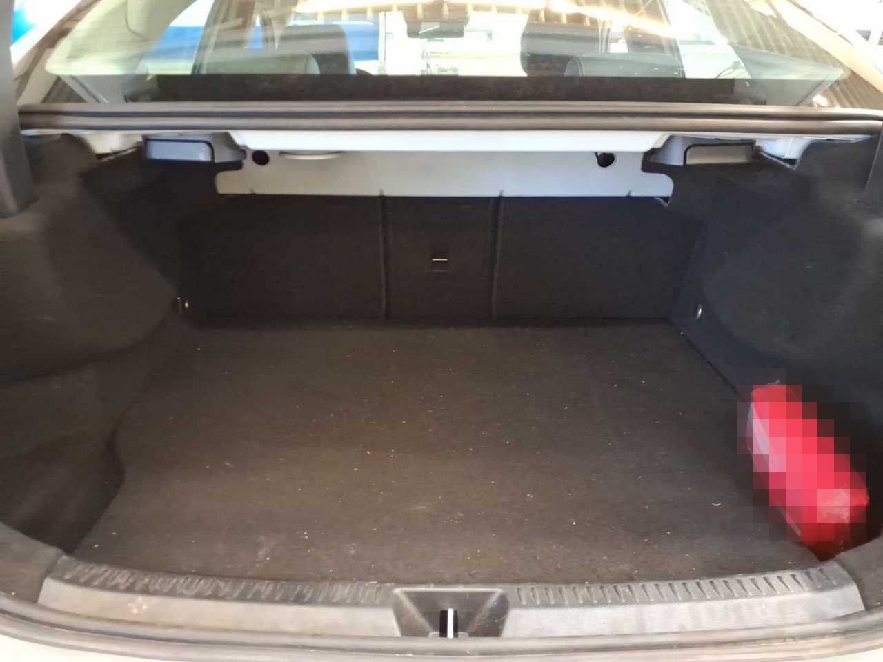 Mercedes-Benz A 250 e Lim. Progressive ACC BLIS HuD Key LED La foto 12