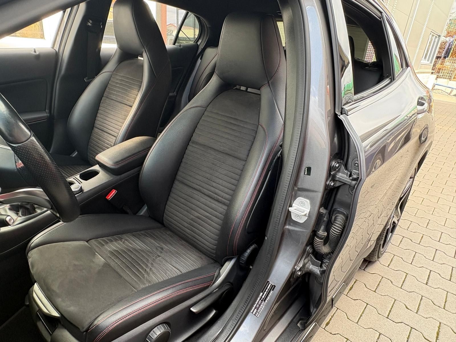 Mercedes-Benz GLA 200d AMG Line°Navi°LED°RFK°Tempomat°Shzg°FSE foto 10