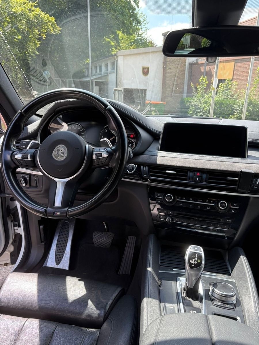 BMW X6 xDrive30d - foto 13