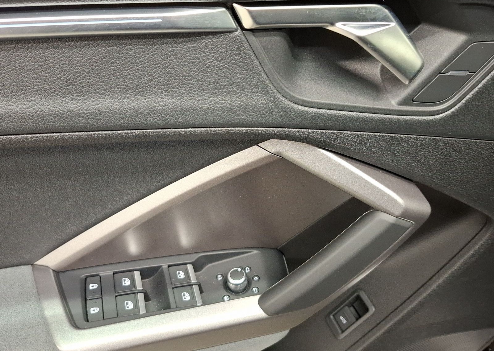 Audi Q3 35 TFSI ADVANCED LEDER MATRIX ASSIST AHK foto 8