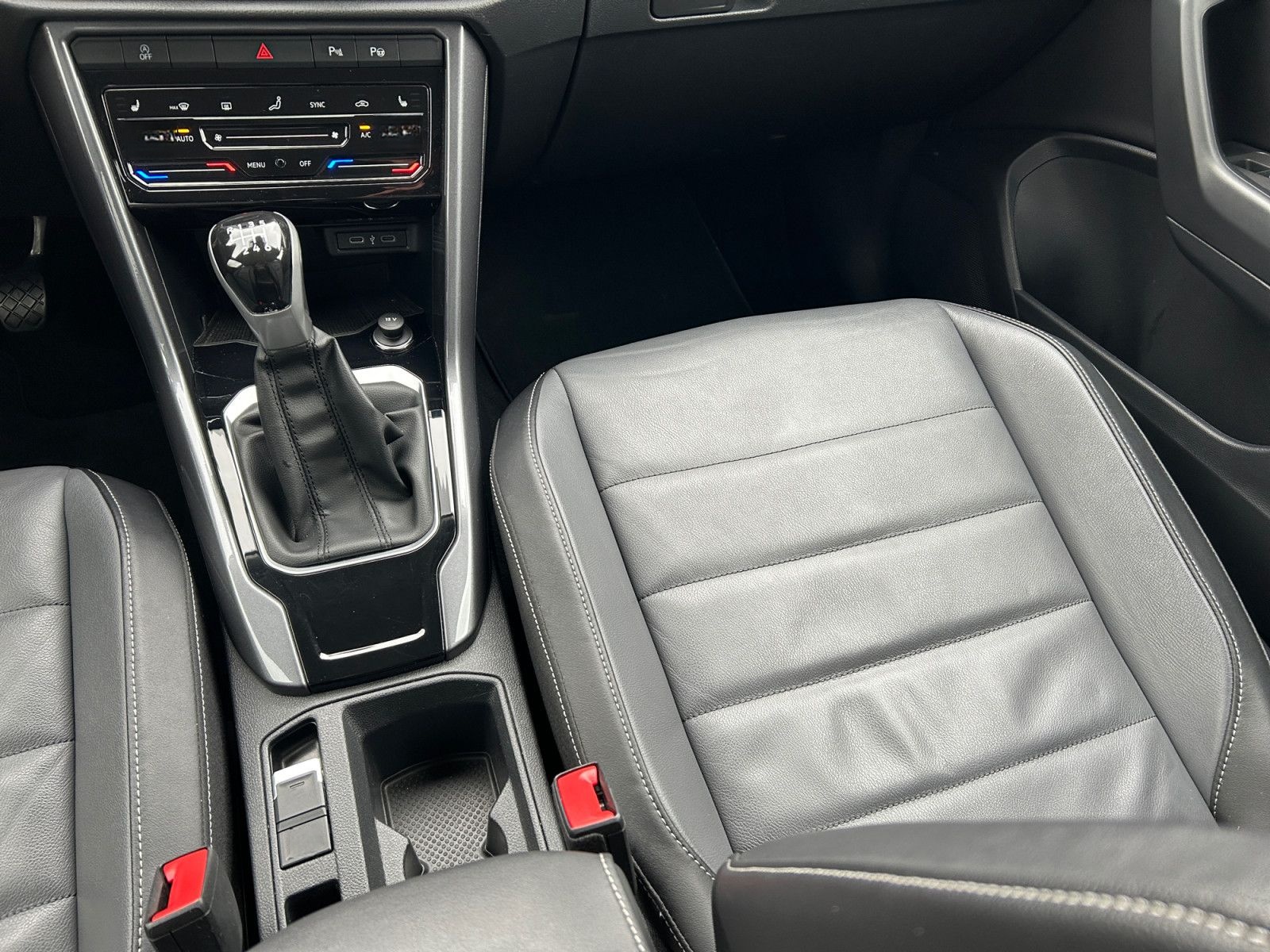 Volkswagen T-Roc 1.0TSI Style AHK APP ACC CLIMA LED Sitzh foto 8